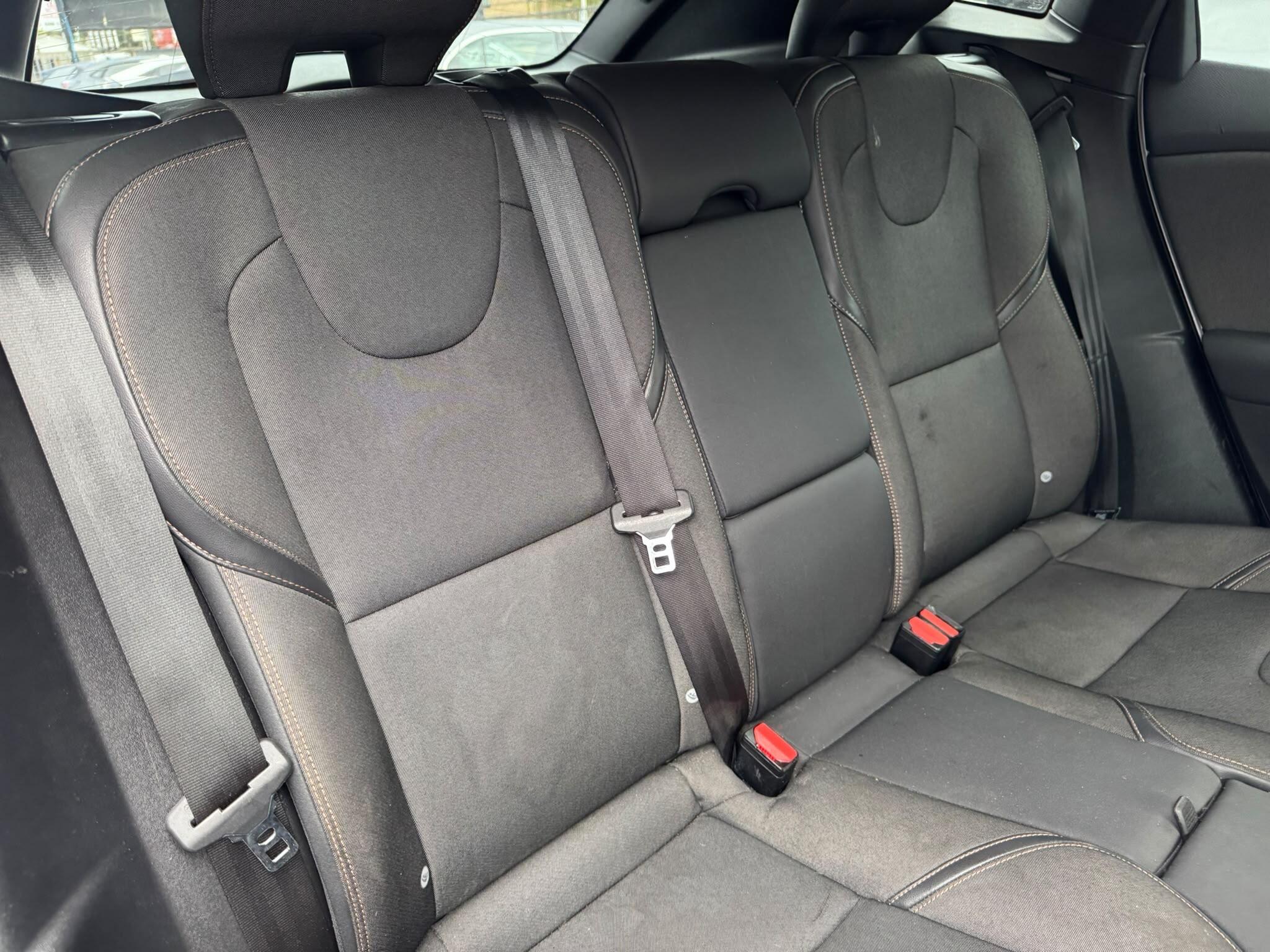 Volvo V40 Cross Country view 67