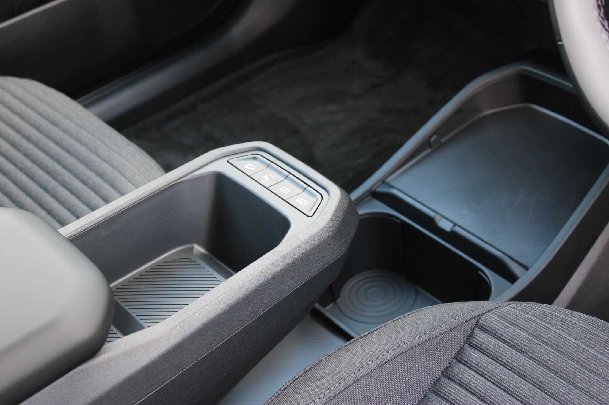 Kia Kia EV4 view 16