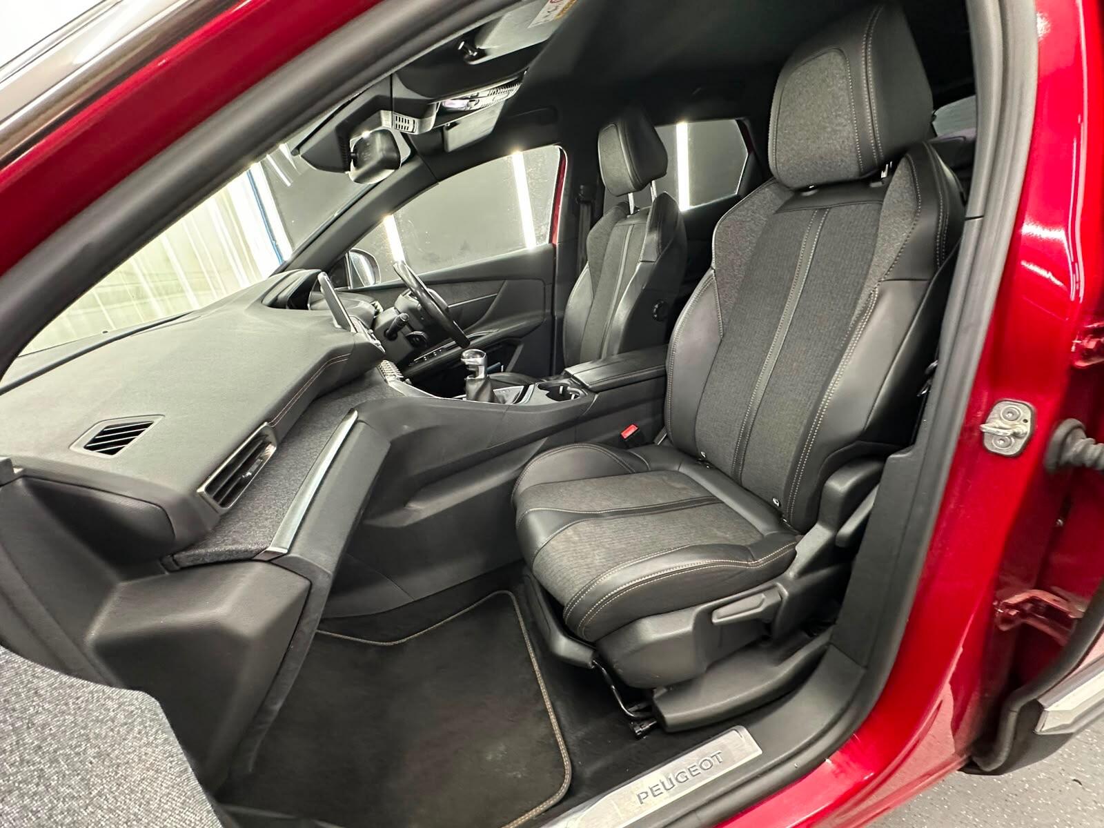 Peugeot 3008 view 23