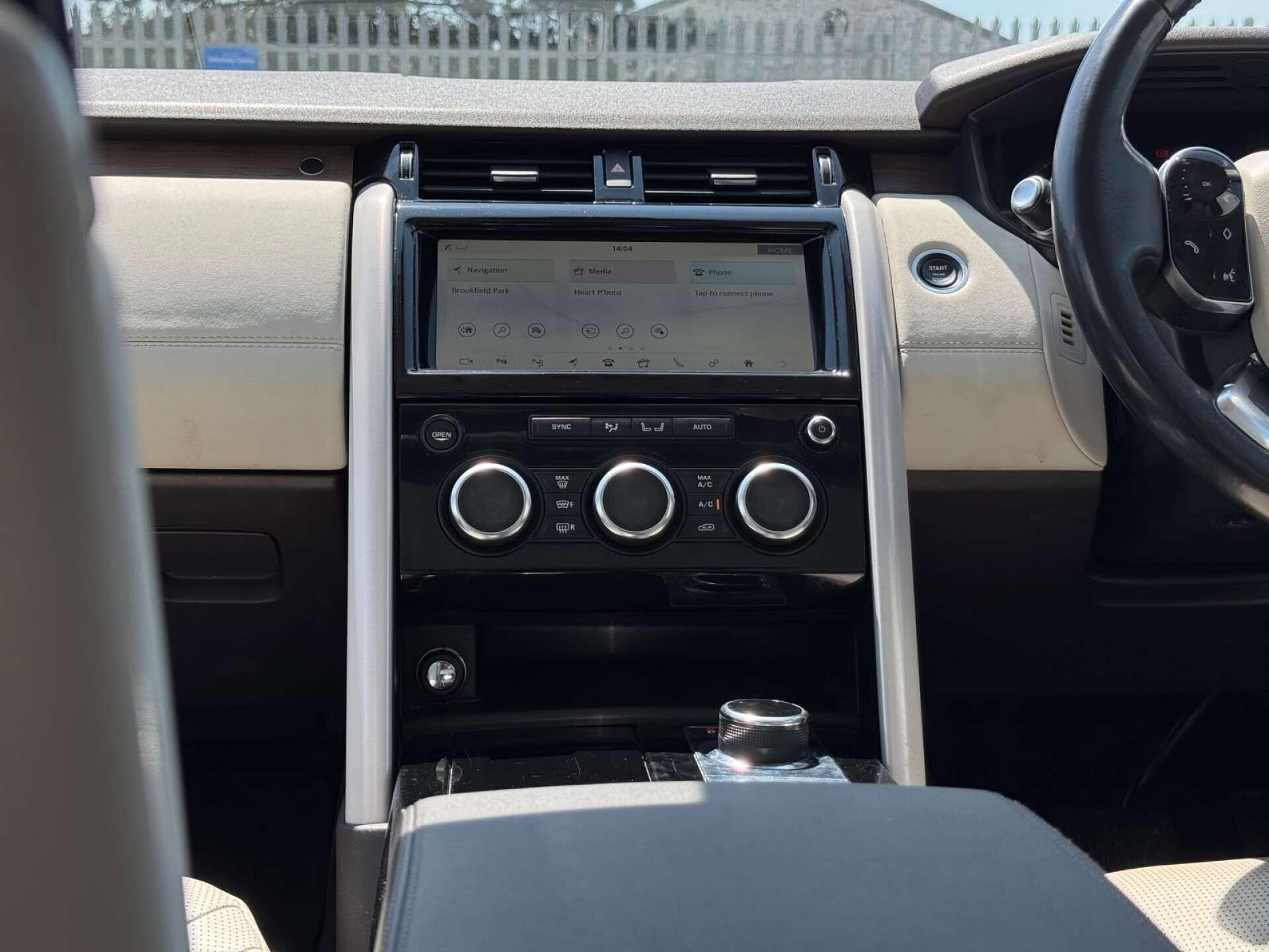 Land Rover Discovery 3 view 51