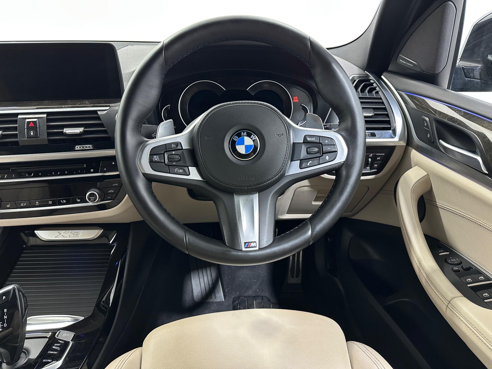 BMW X3 view 13