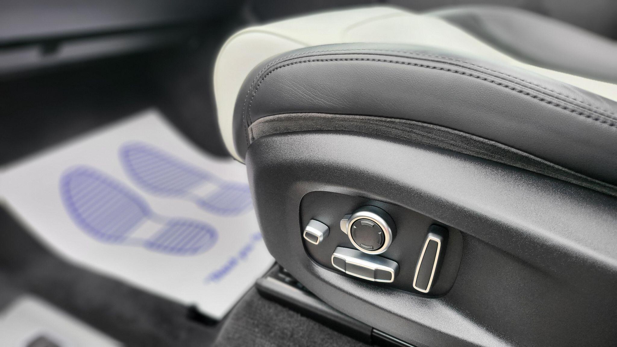 Land Rover Range Rover Sport view 24