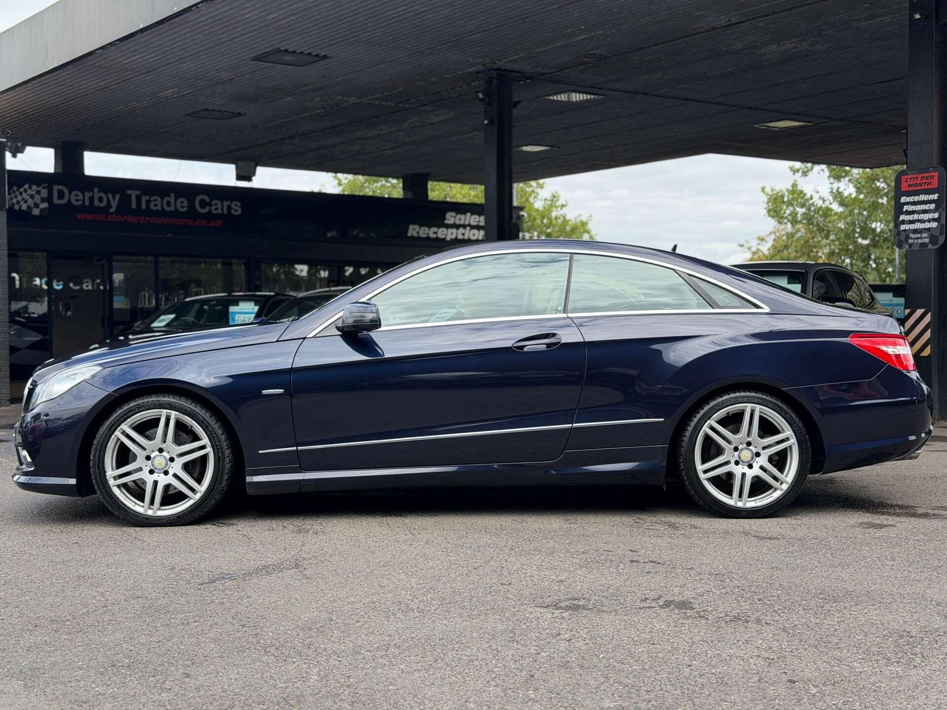 Mercedes-Benz E Class view 8