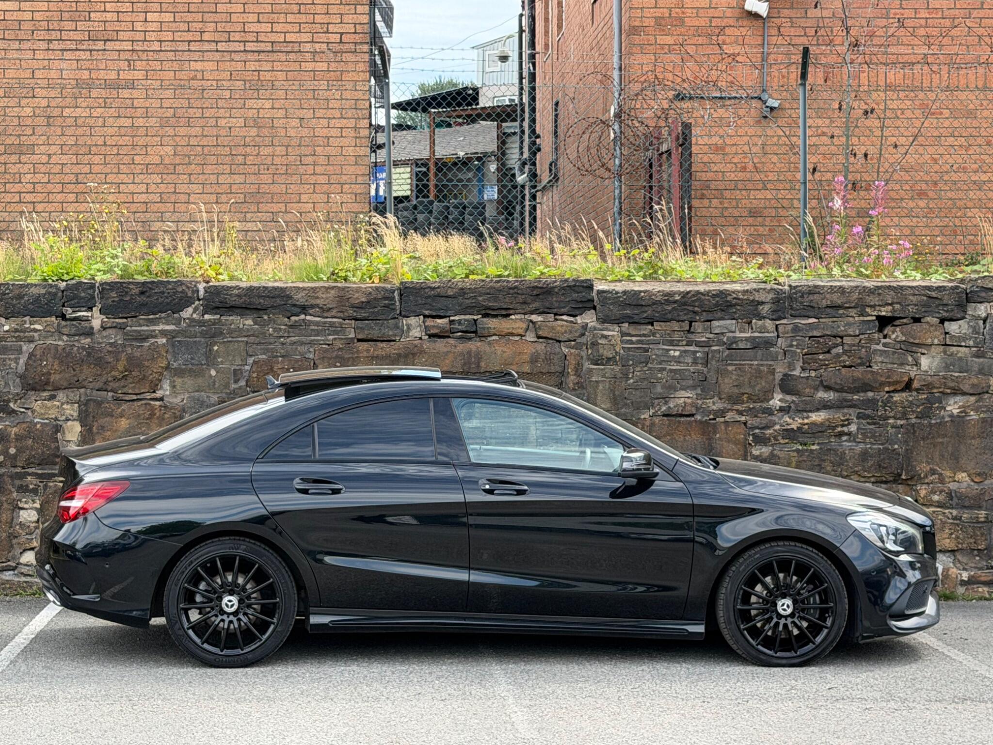 Mercedes-Benz Cla view 8