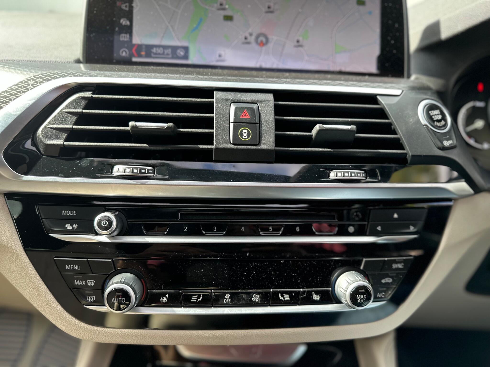 BMW X4 view 24