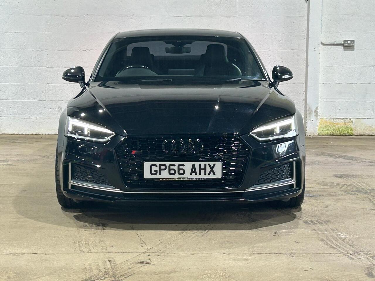 Audi S5 view 40
