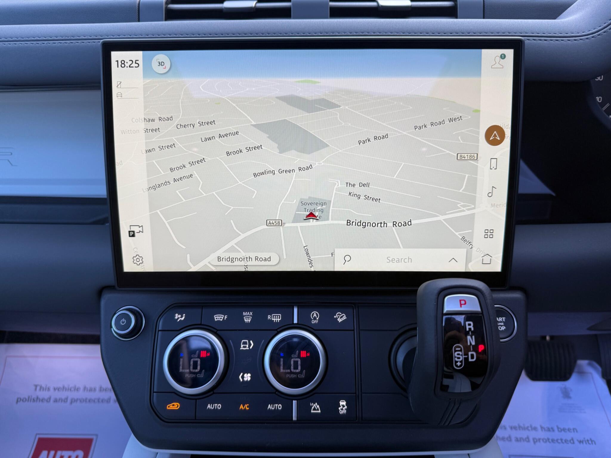 Land Rover Defender view 11