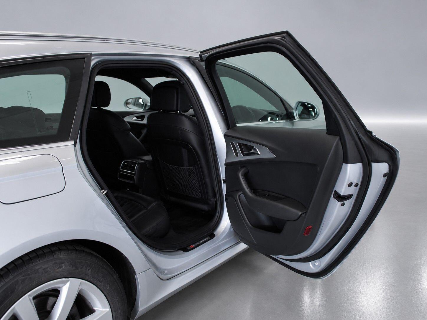 Audi A6 view 26