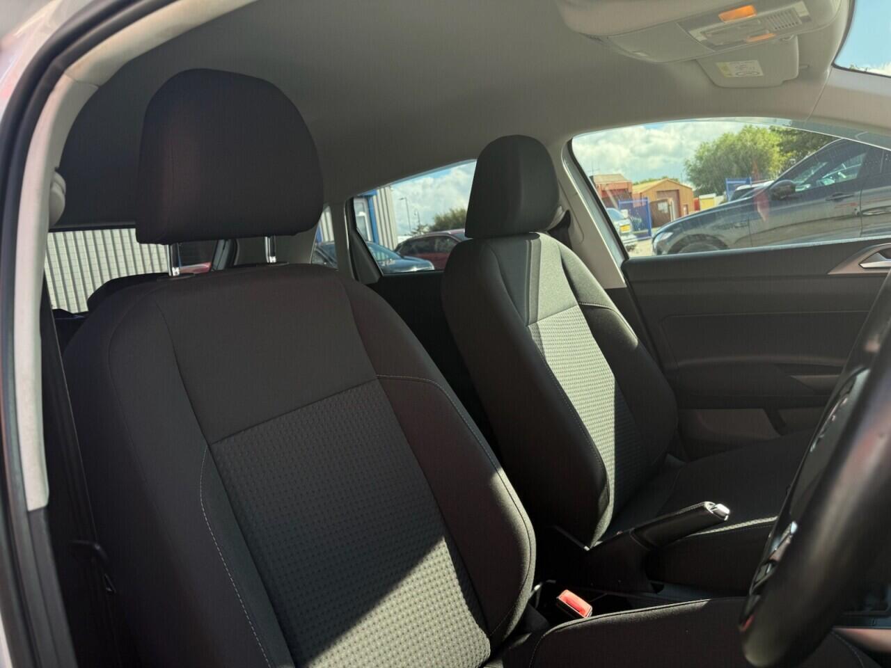 Volkswagen Polo view 43