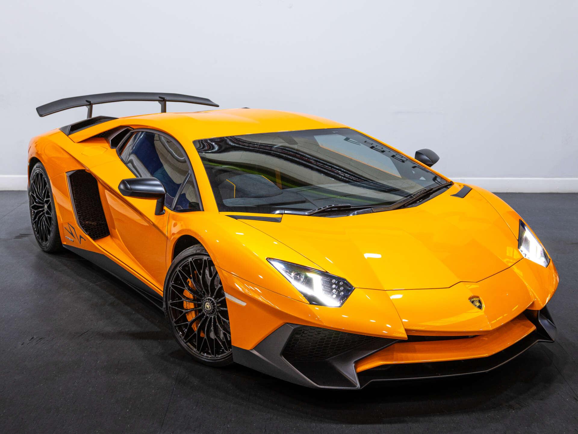 Lamborghini Aventador view 9