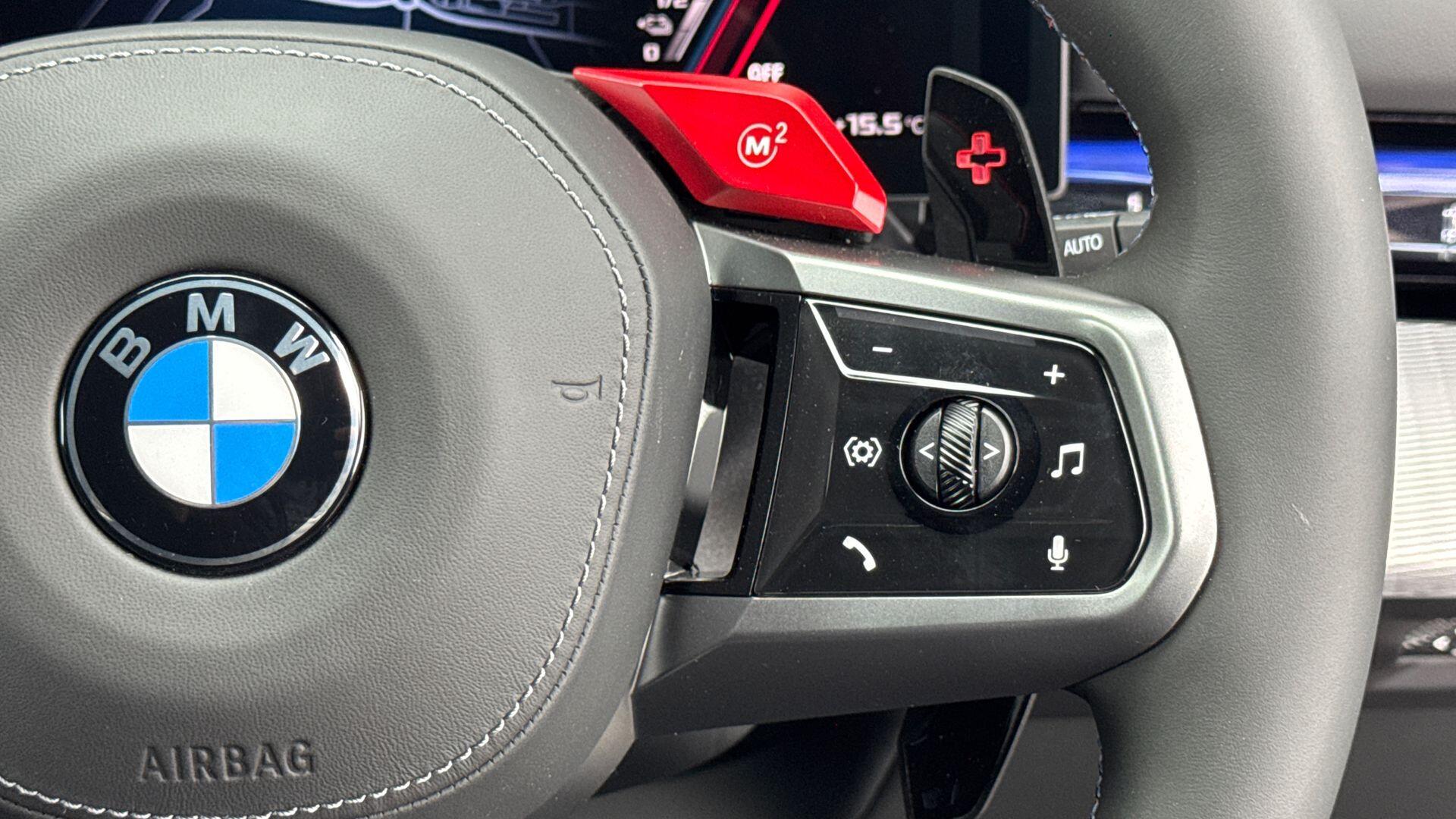 BMW M5 view 21