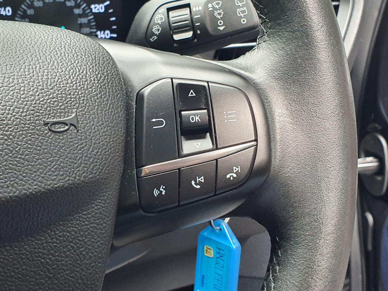 Ford Focus view 33