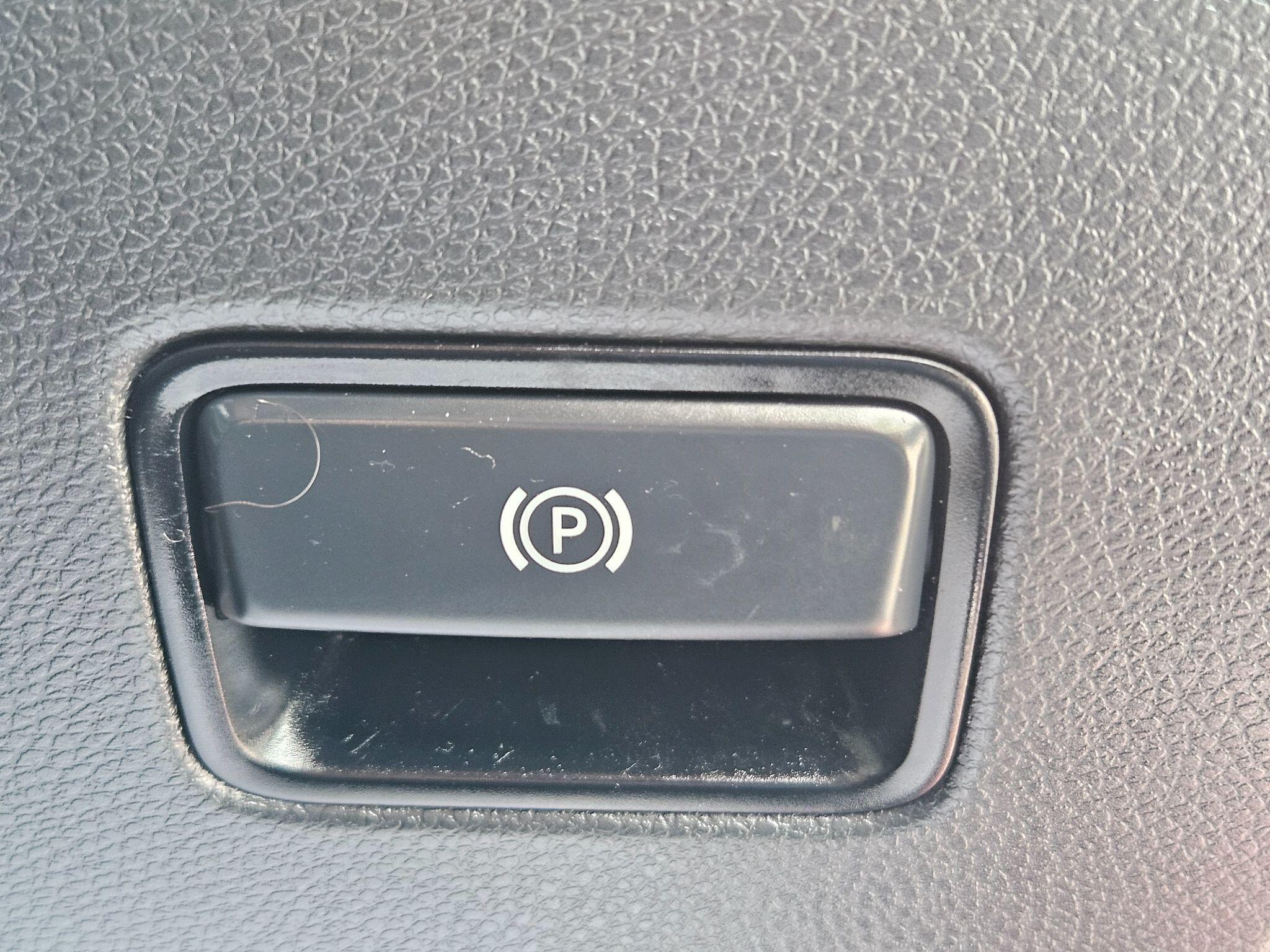 2018 Mercedes-Benz B Class image 32