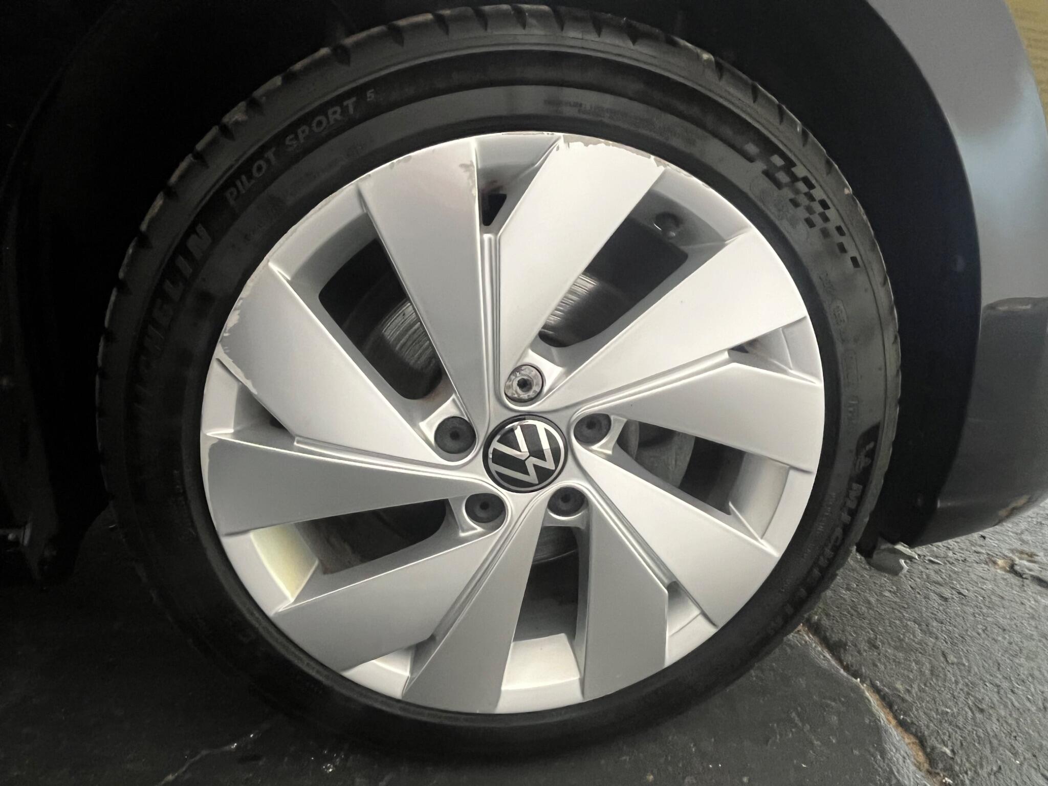 2020 Volkswagen Golf 1.5 TSI Style Euro 6 (s/s) 5dr • 63,000 miles image 27