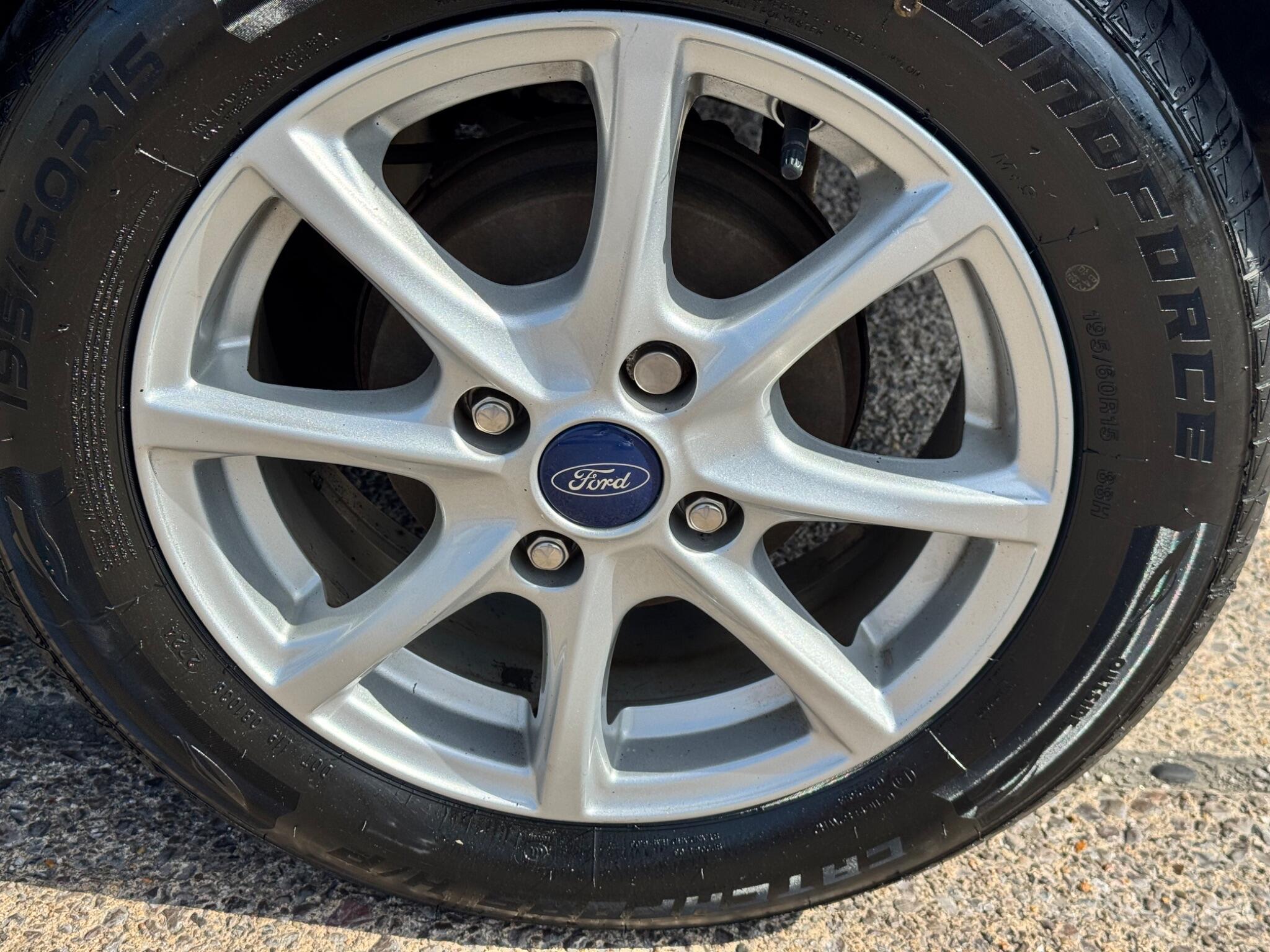 Ford Fiesta view 21