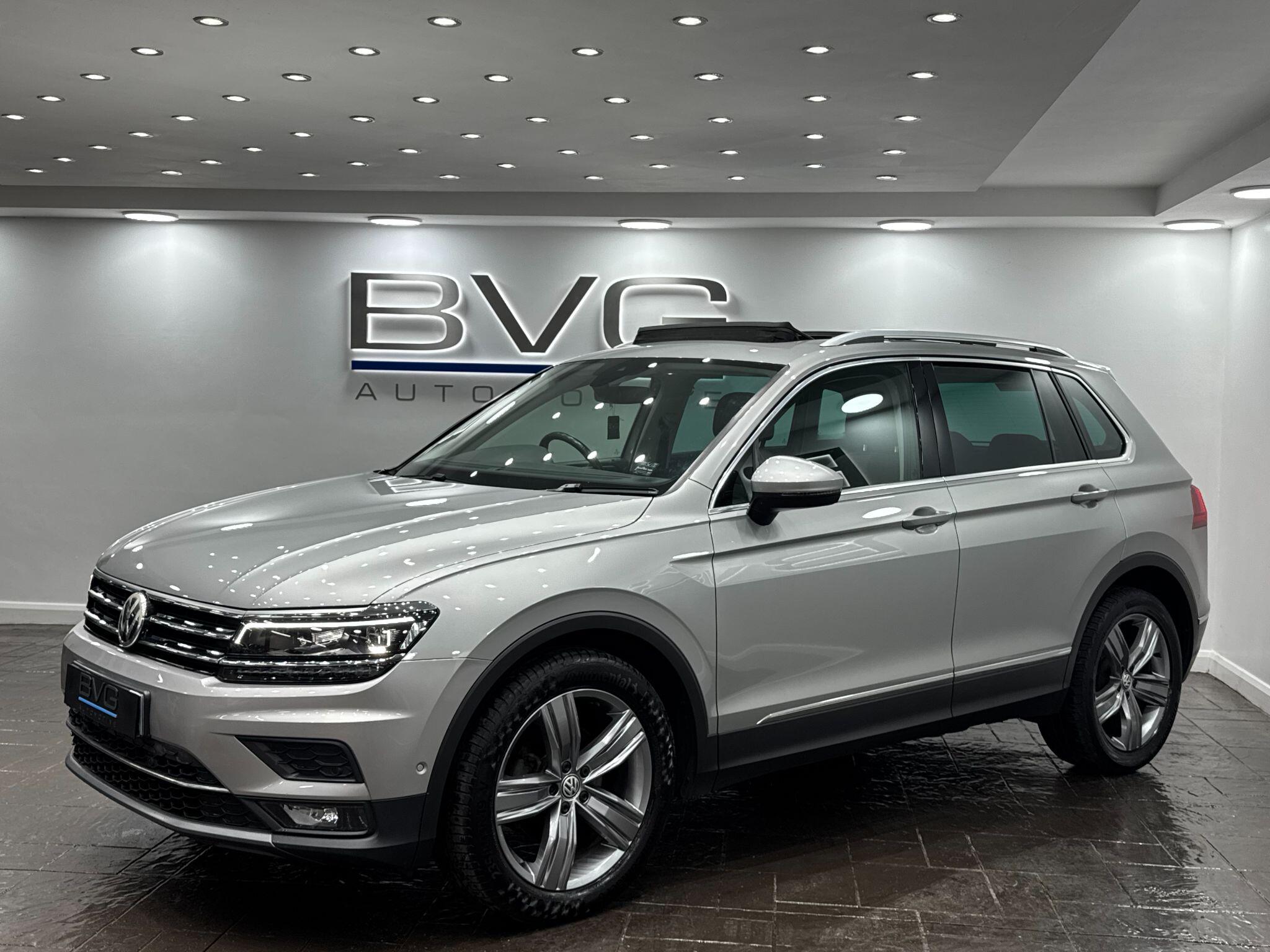 Volkswagen Tiguan view 5