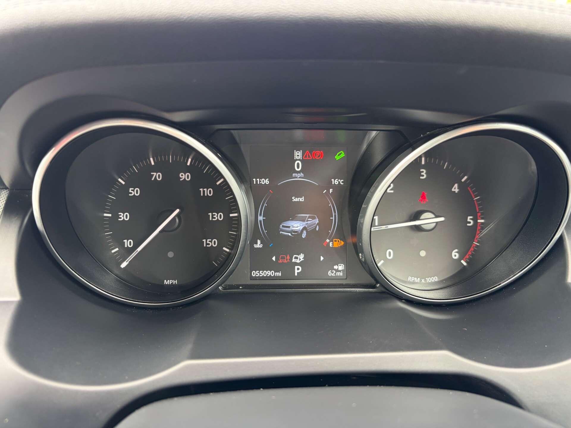 Land Rover Range Rover Evoque view 43