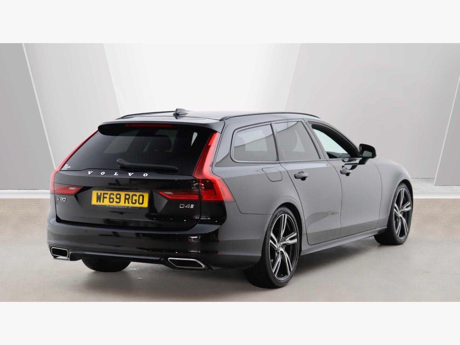 Volvo V90 view 2