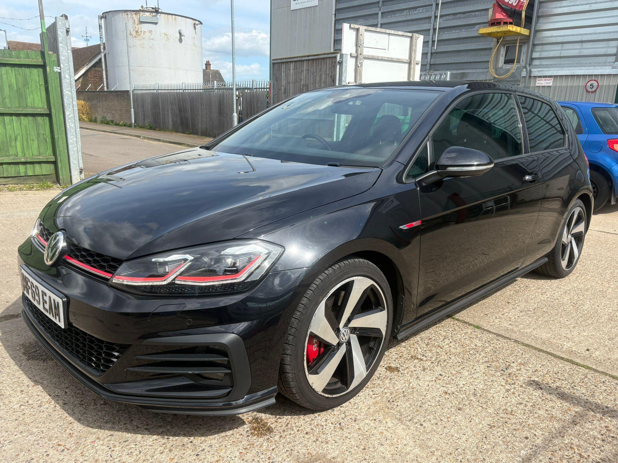 Volkswagen Golf view 11