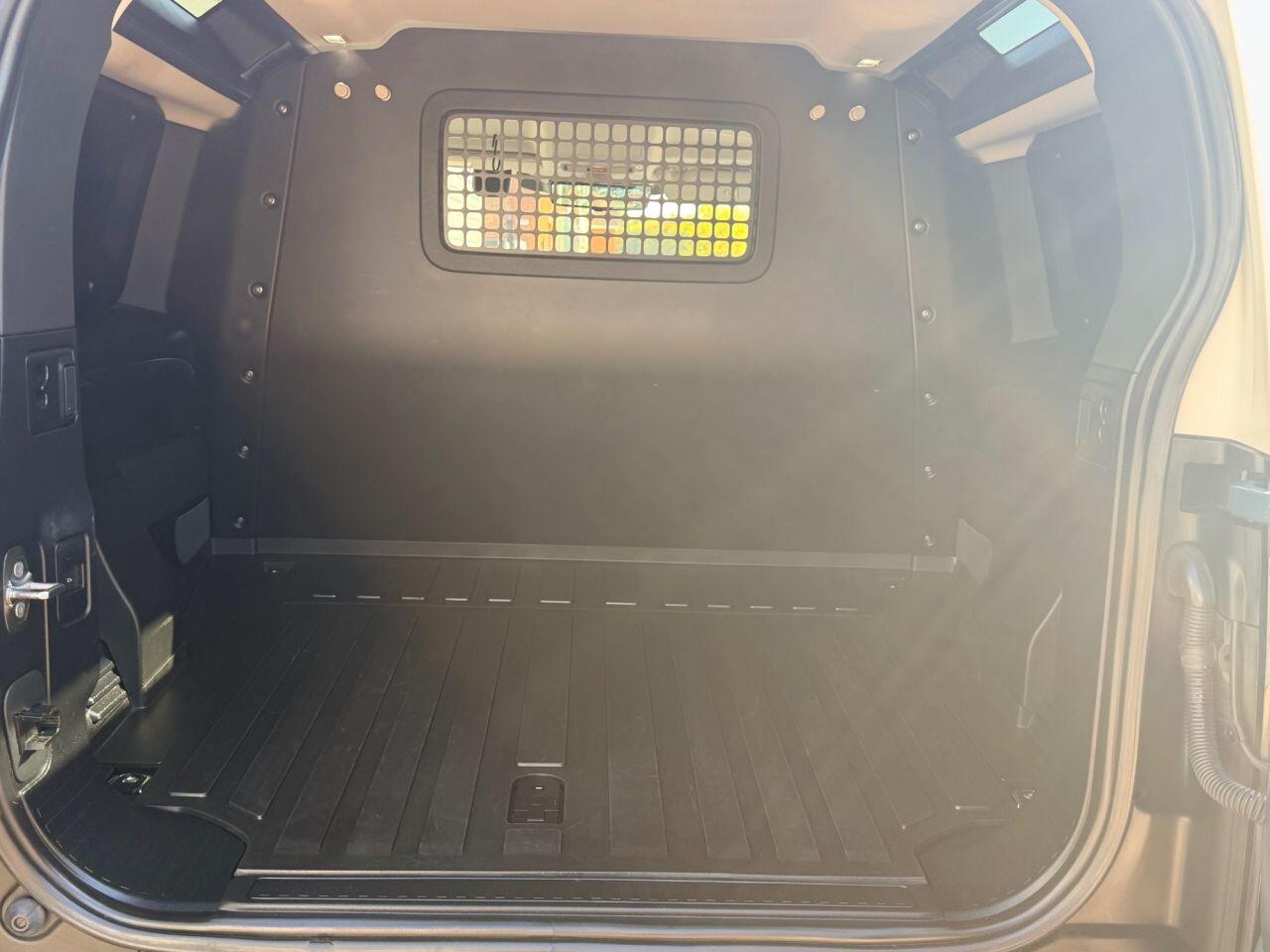Land Rover Defender view 9