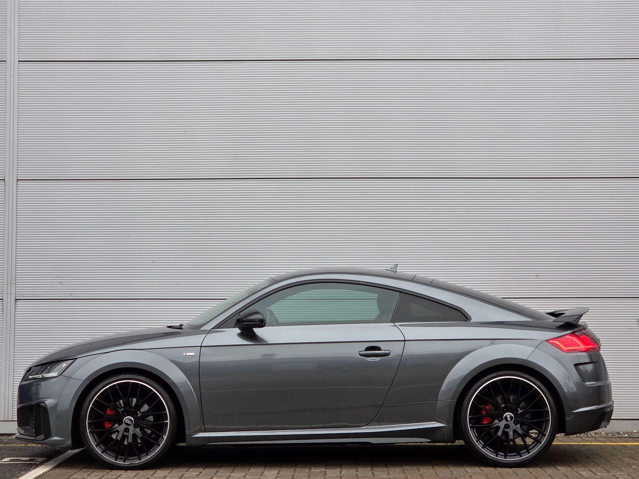 Audi TT view 9