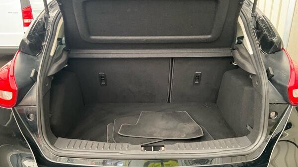 Ford Focus view 13