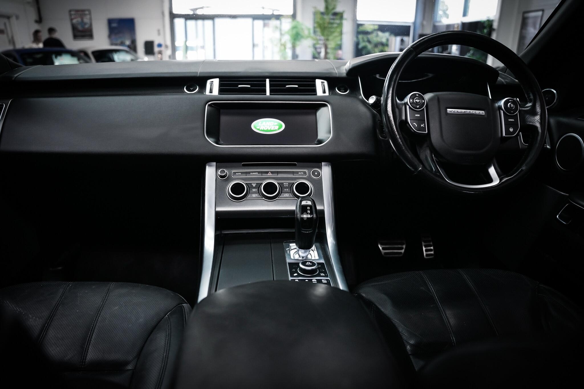 Land Rover Range Rover Sport view 22