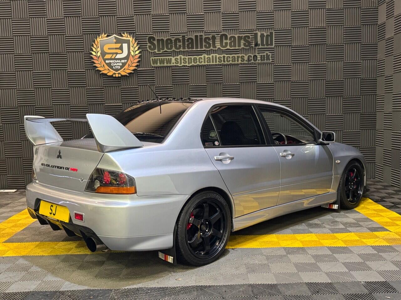 Mitsubishi Lancer view 29