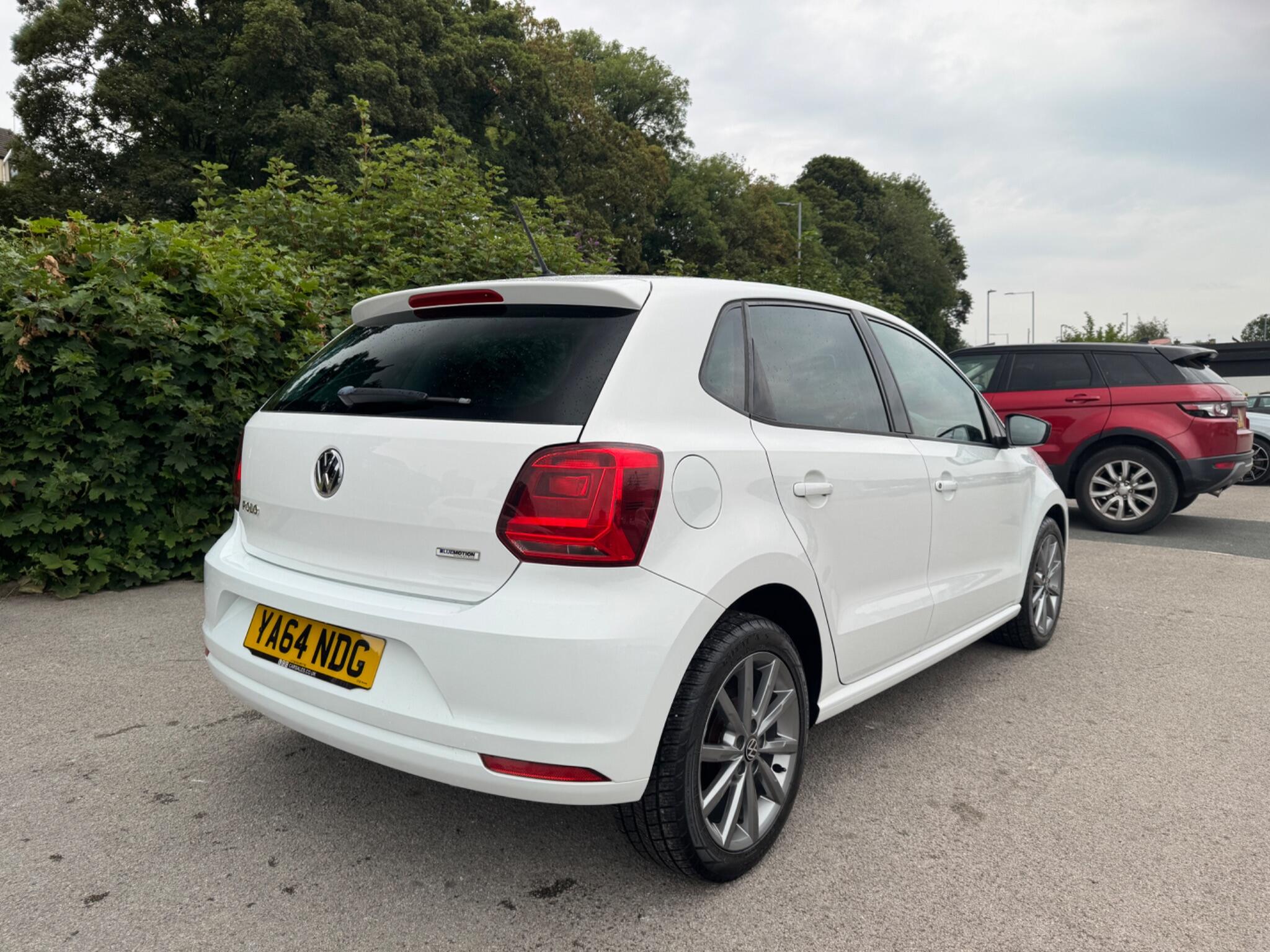 Volkswagen Polo view 9