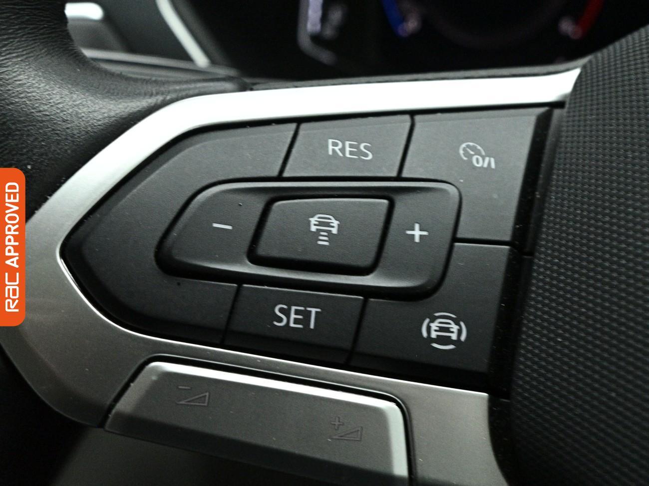 Volkswagen Tiguan view 26
