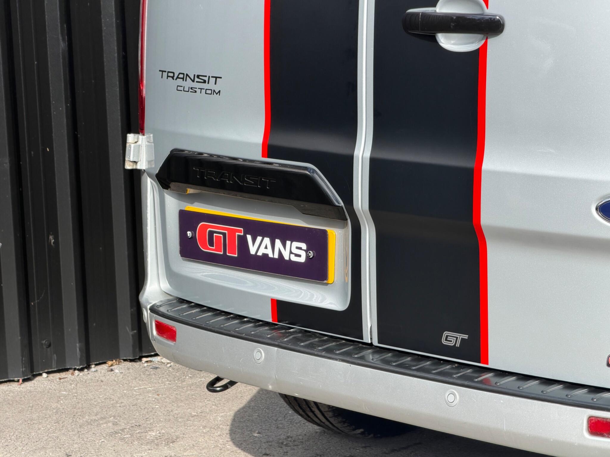 Ford Transit Custom view 35