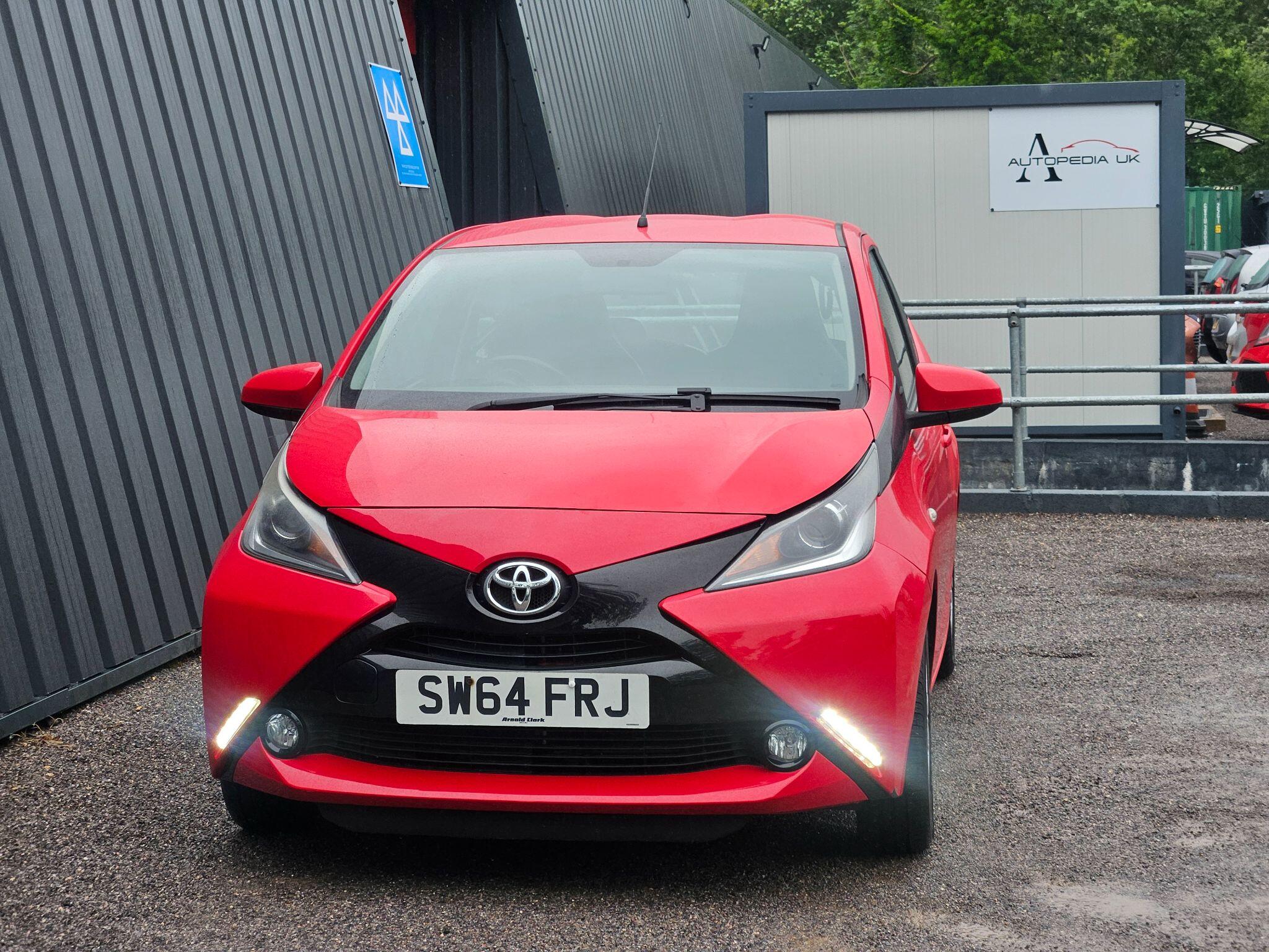 2015 Toyota AYGO image 10
