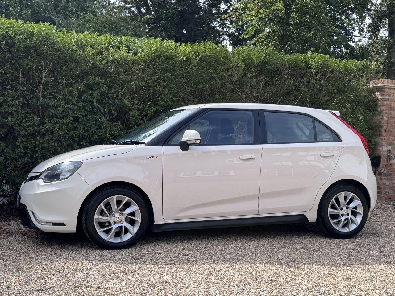 MG MG3 view 3