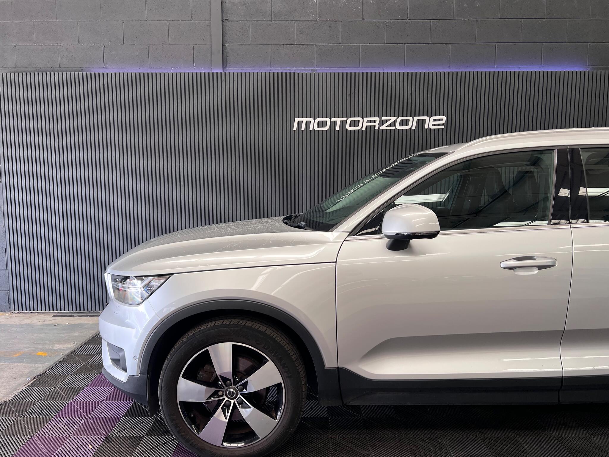Volvo XC40 view 17