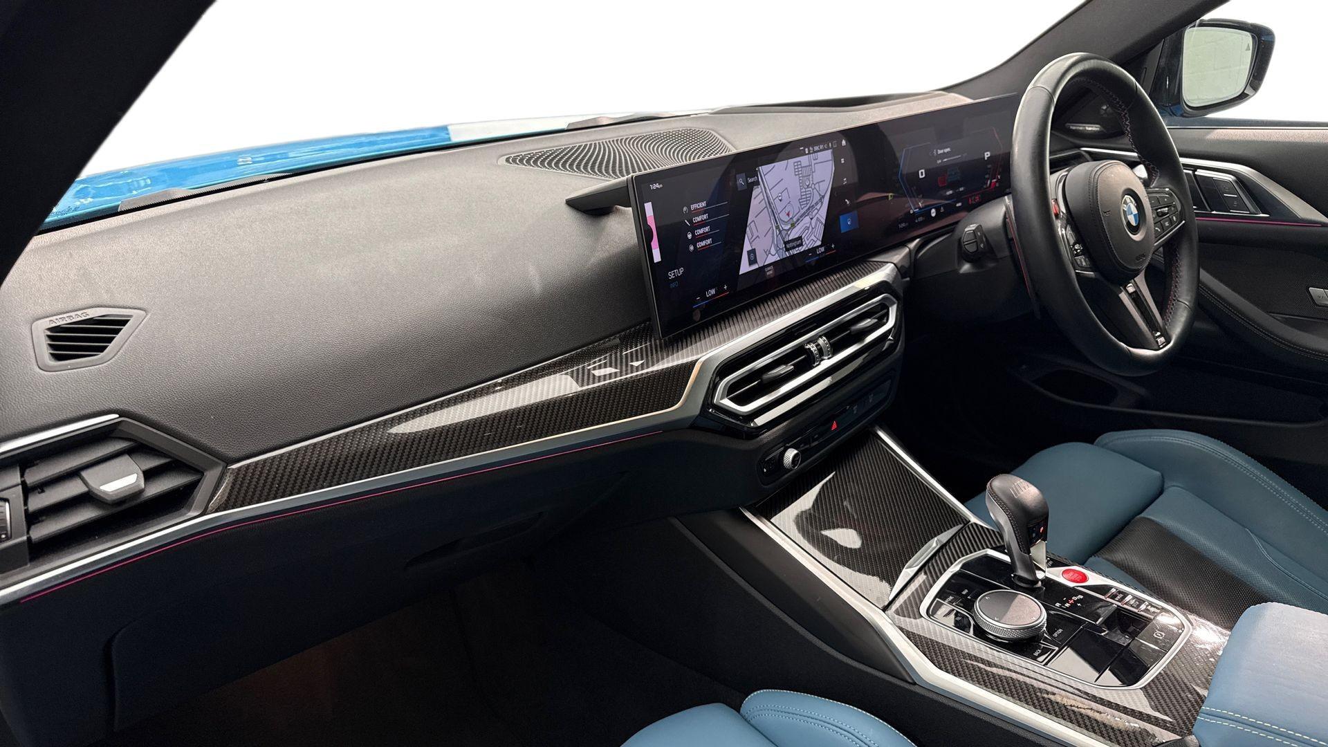 BMW M4 view 7