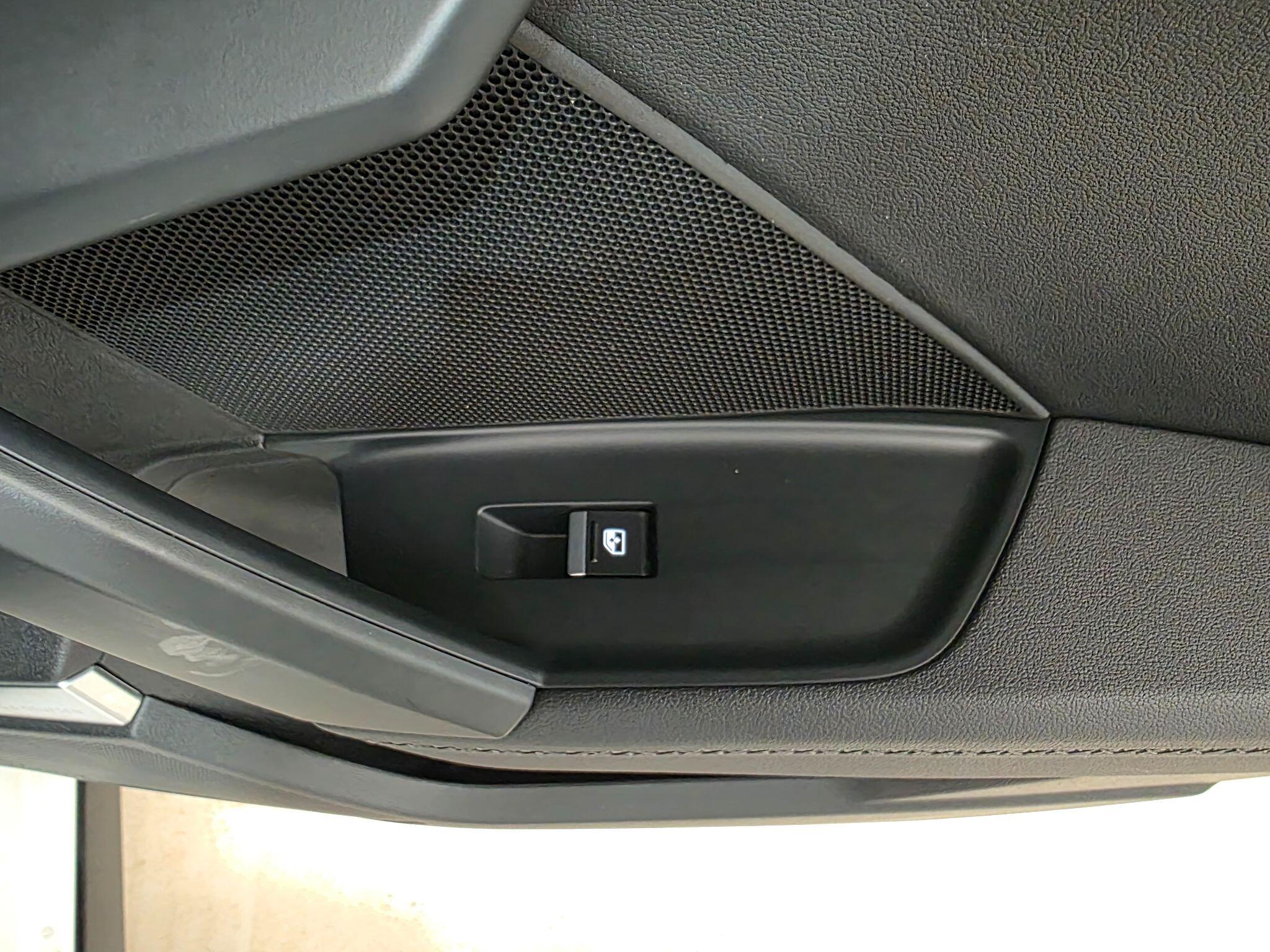 Audi A3 view 24
