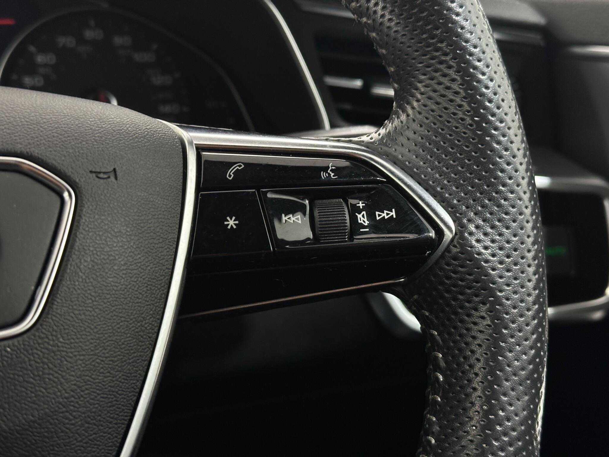 Audi A6 Avant view 15