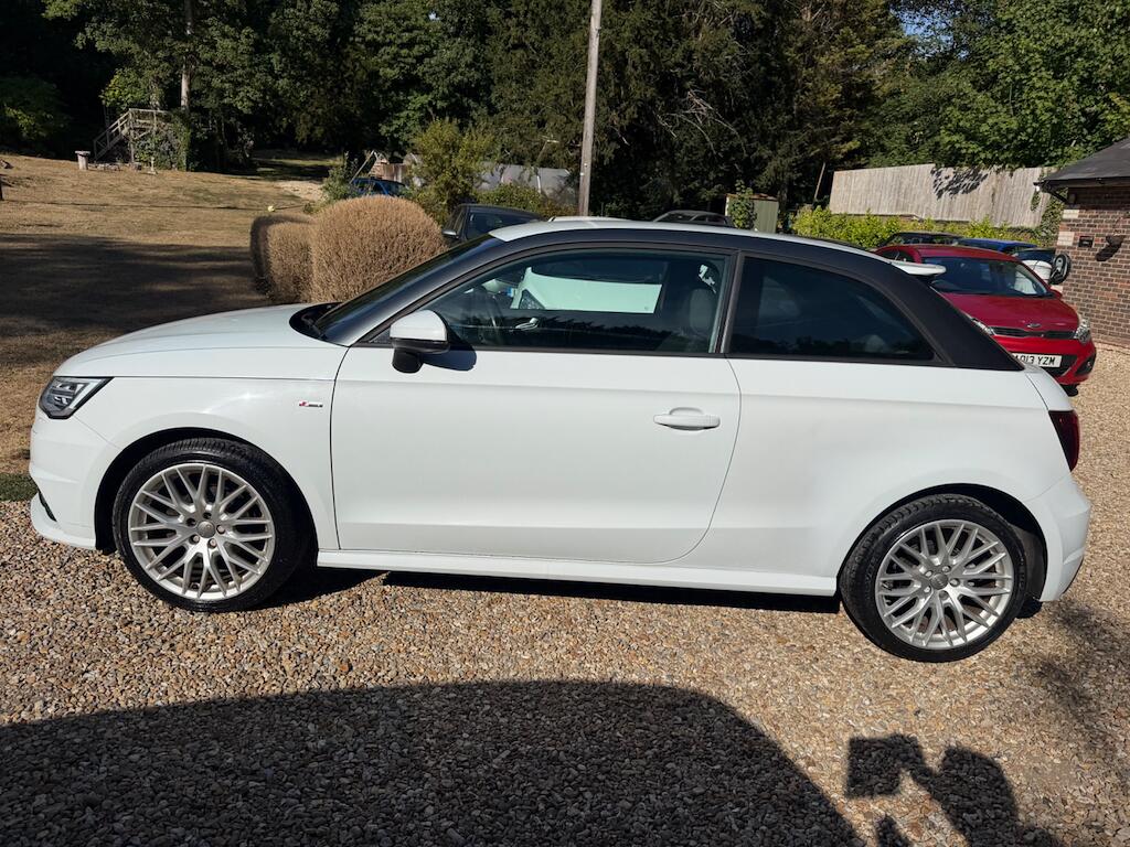 Audi A1 view 5