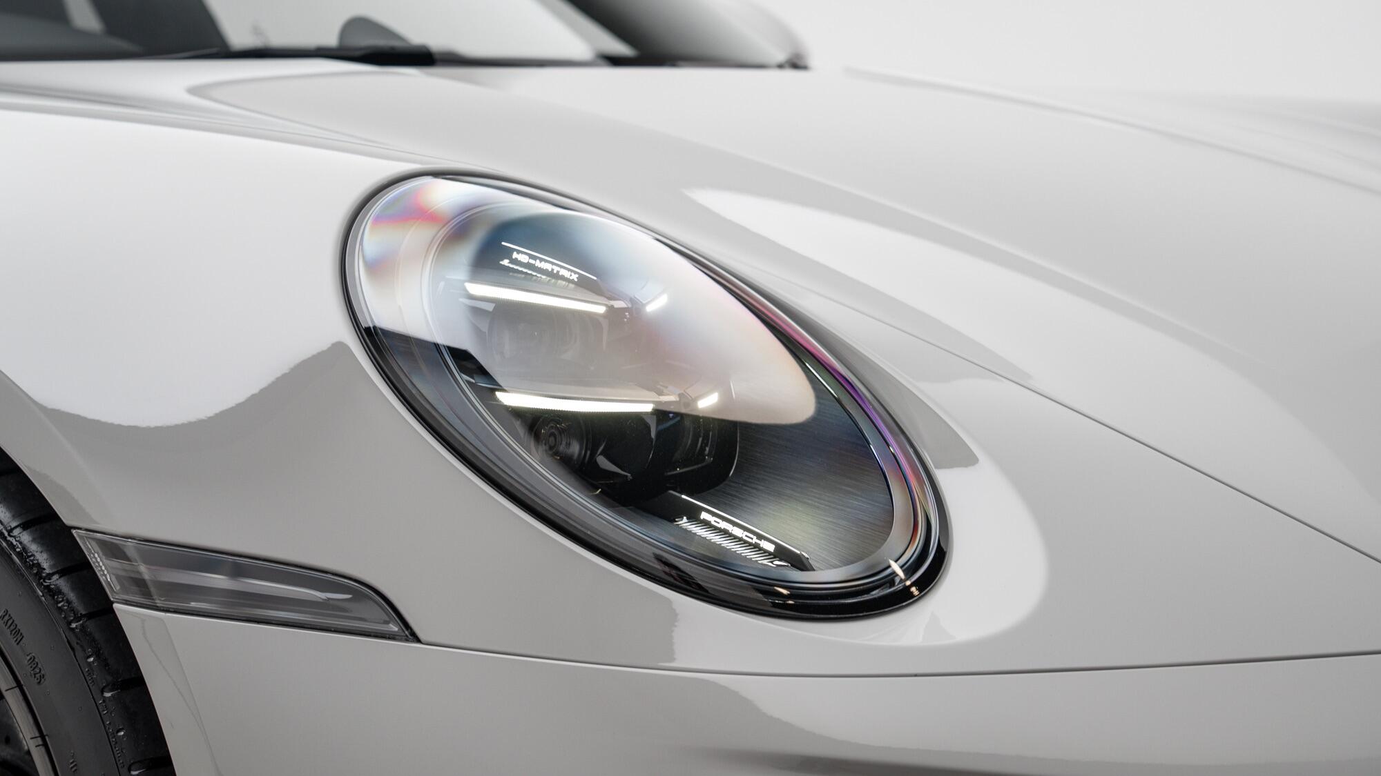 Porsche 911 view 50
