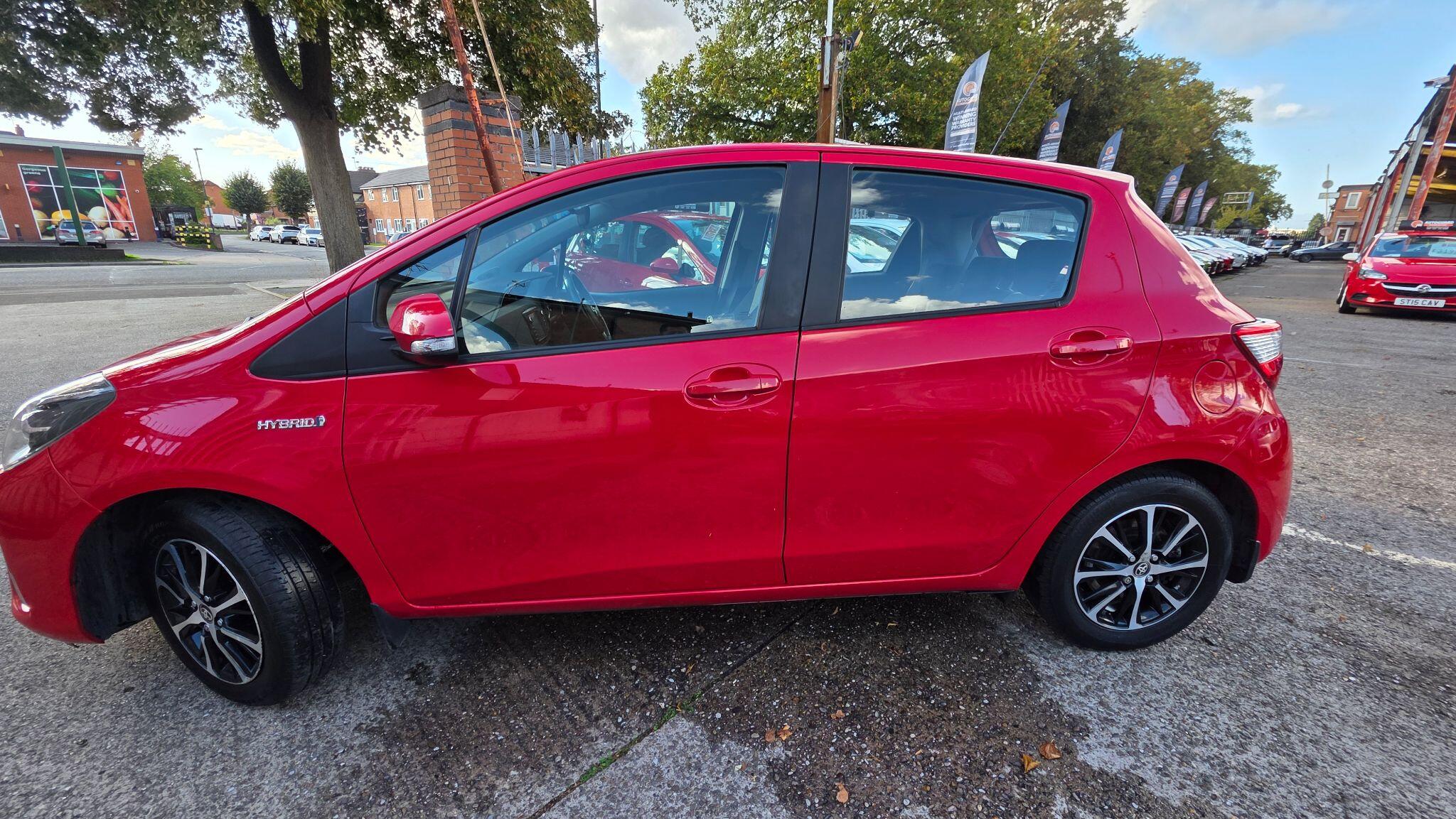 Toyota Yaris view 17