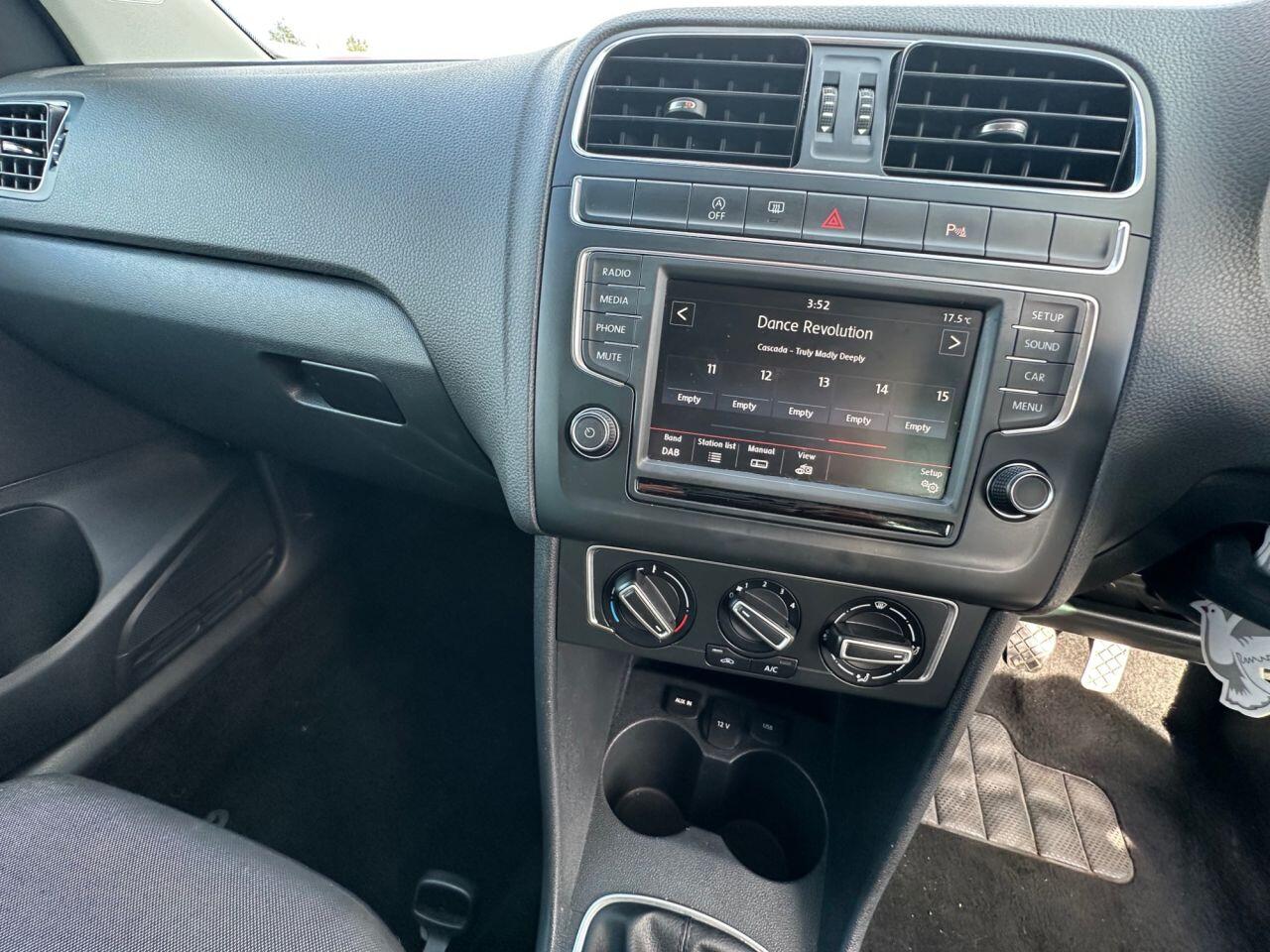 Volkswagen Polo view 52