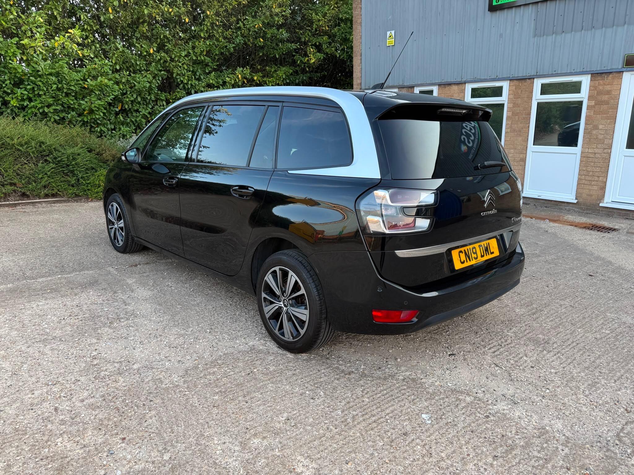 Citroen Grand C4 Spacetourer view 22