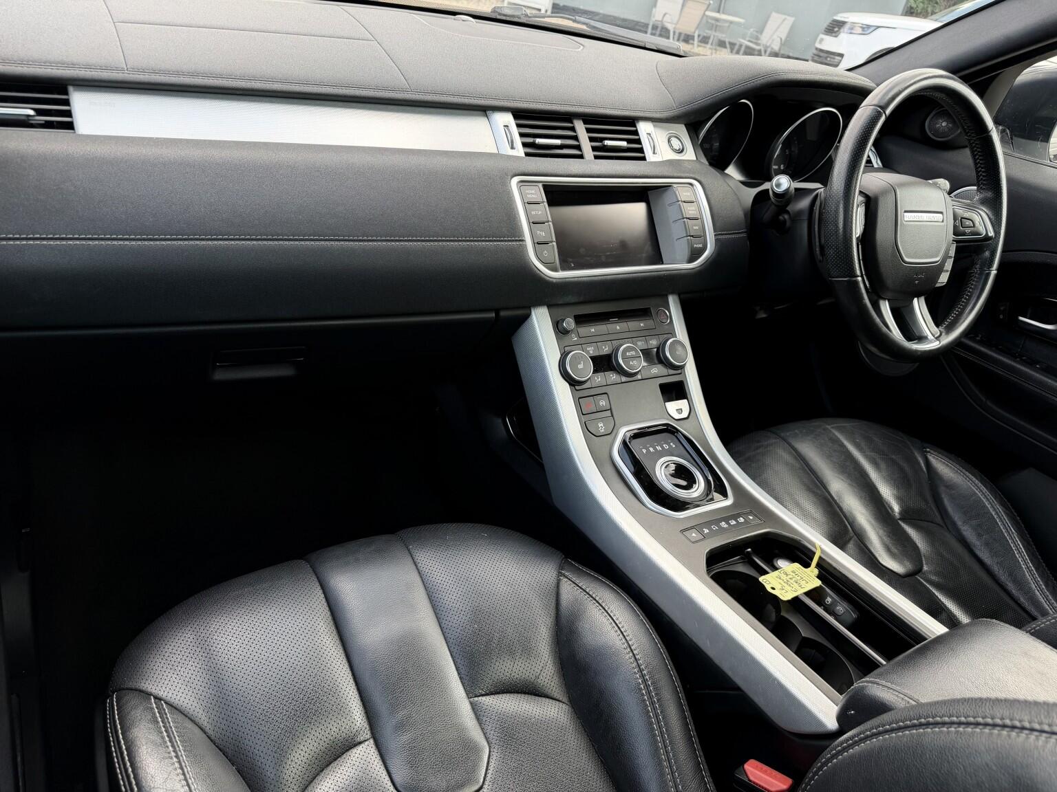 Land Rover Range Rover Evoque view 16