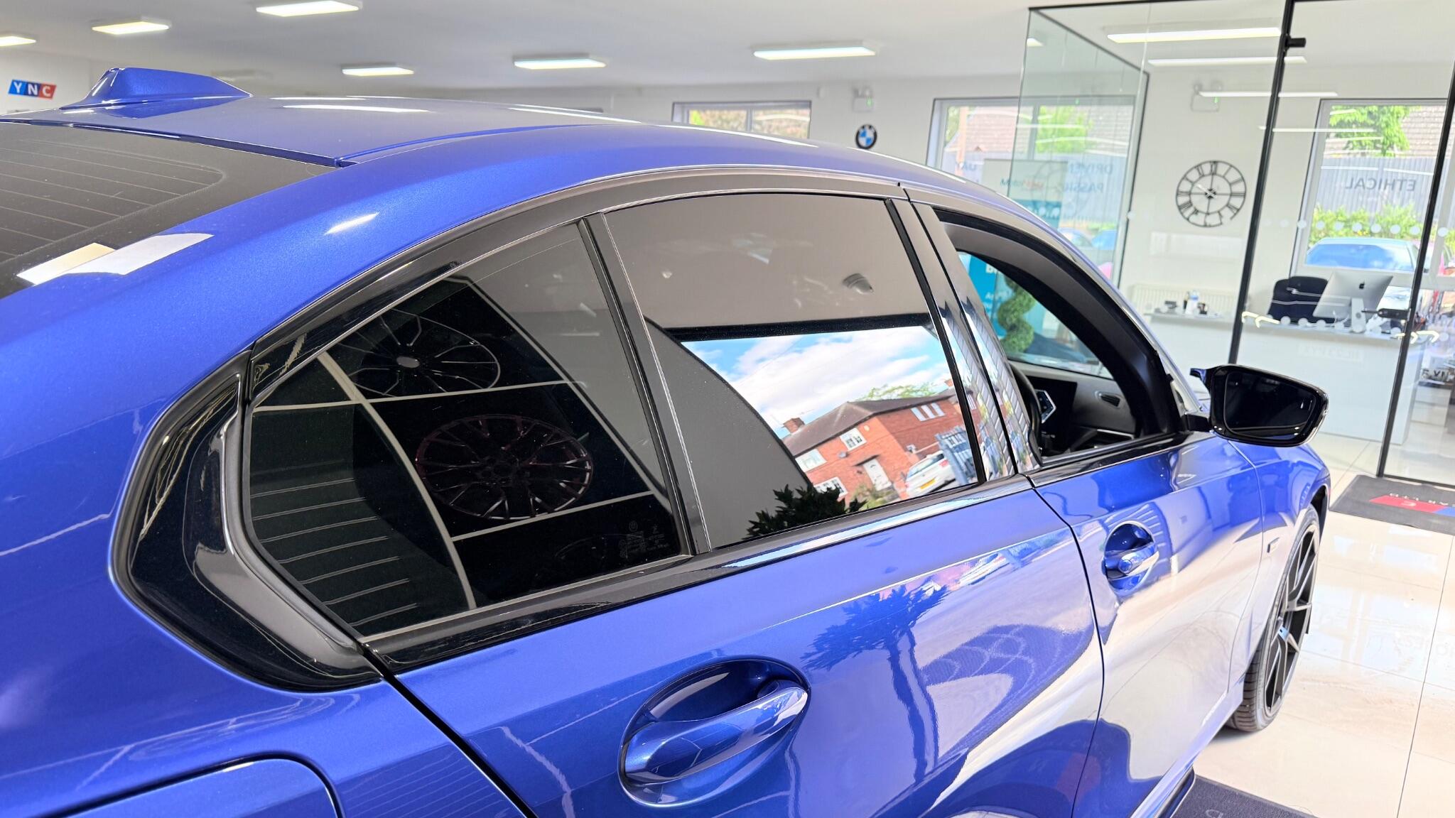 BMW 3 Series view 8