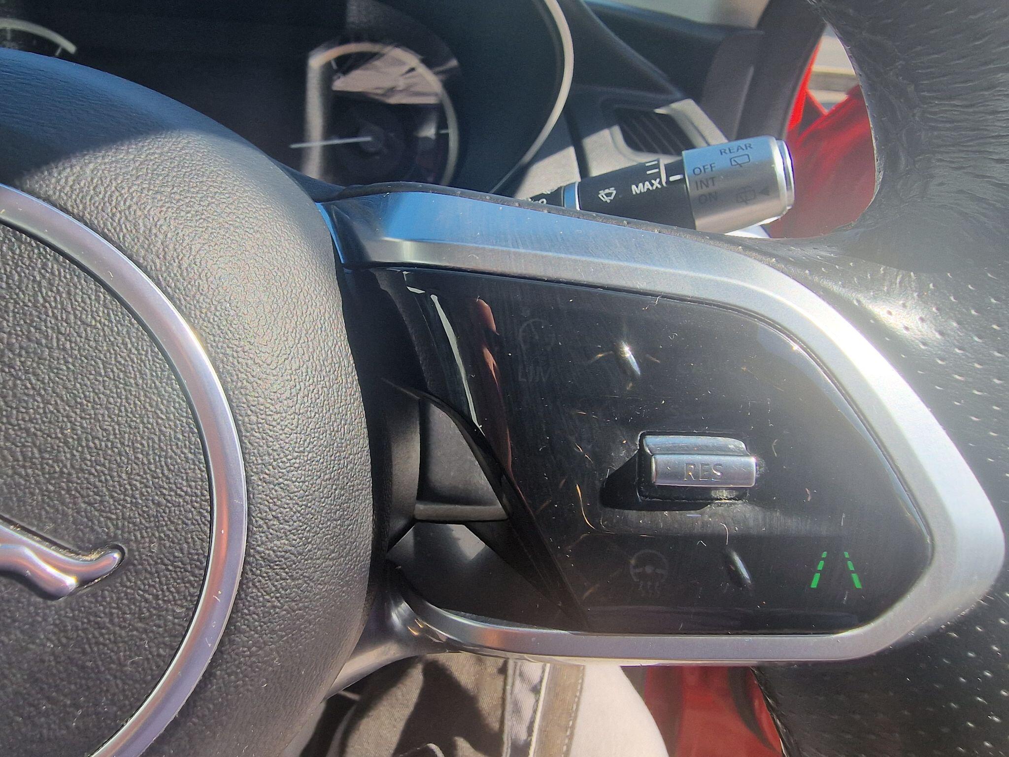 Jaguar E-Pace view 23