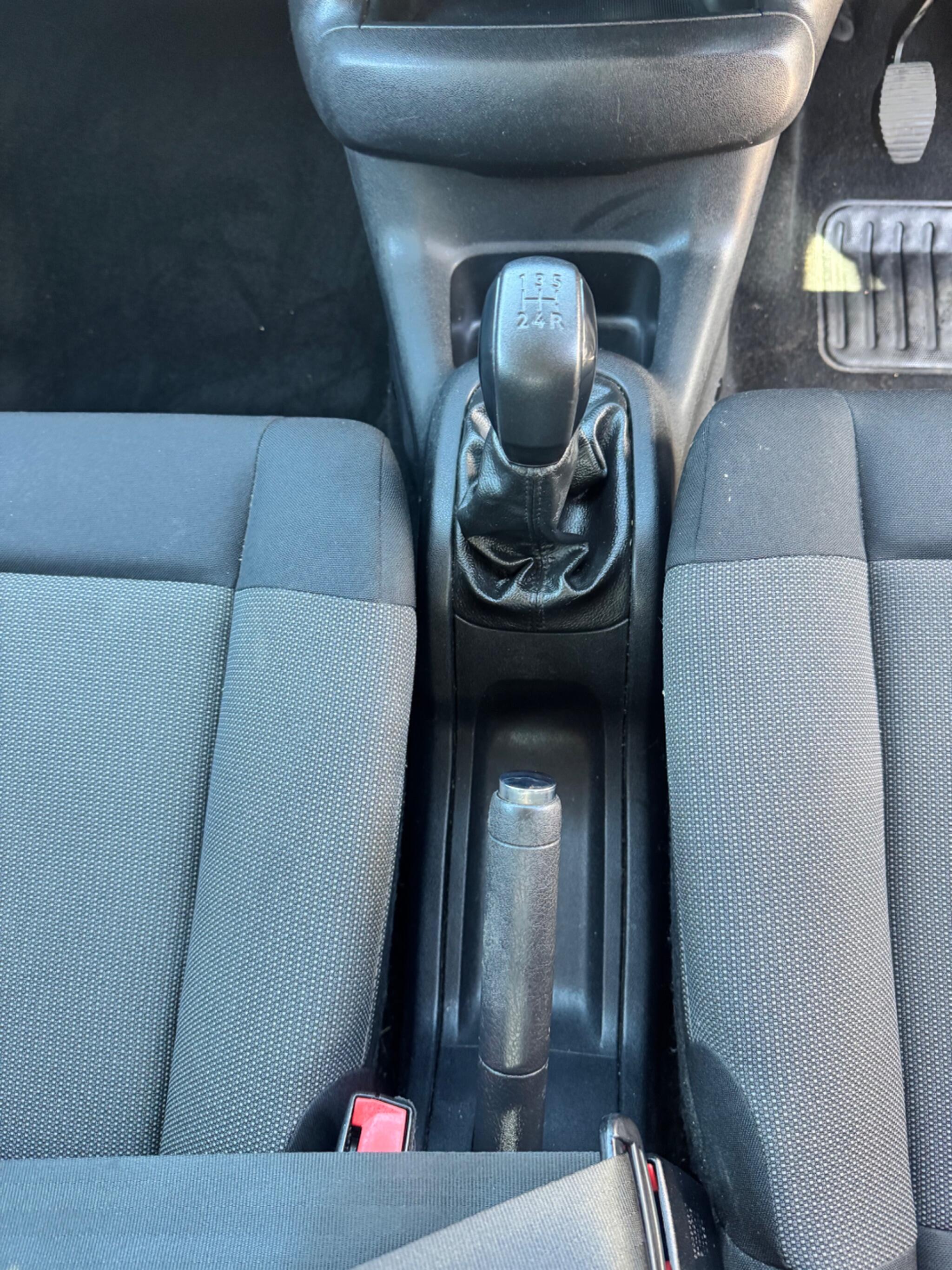 Citroen C4 Cactus view 25