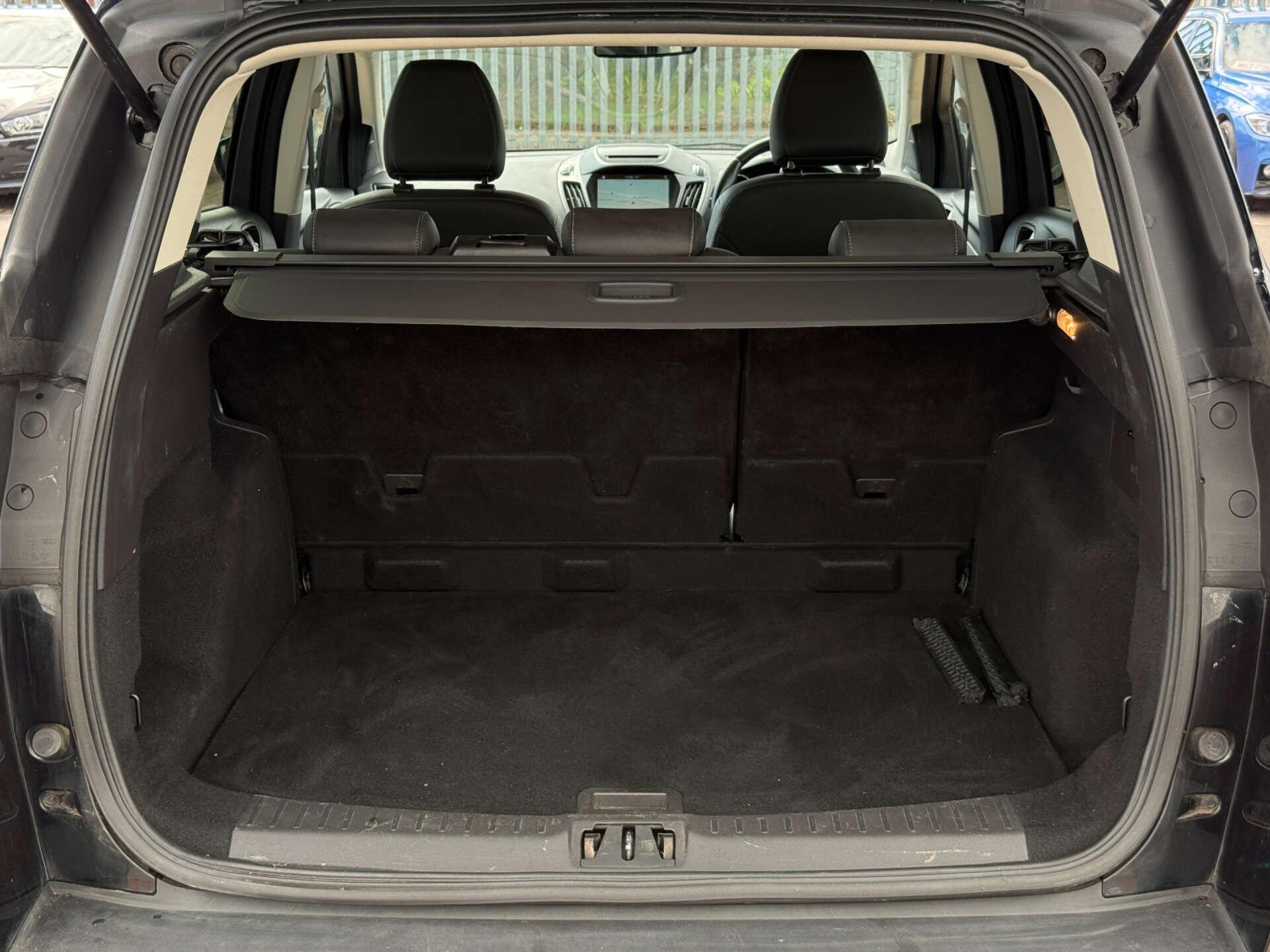 Ford Kuga view 29