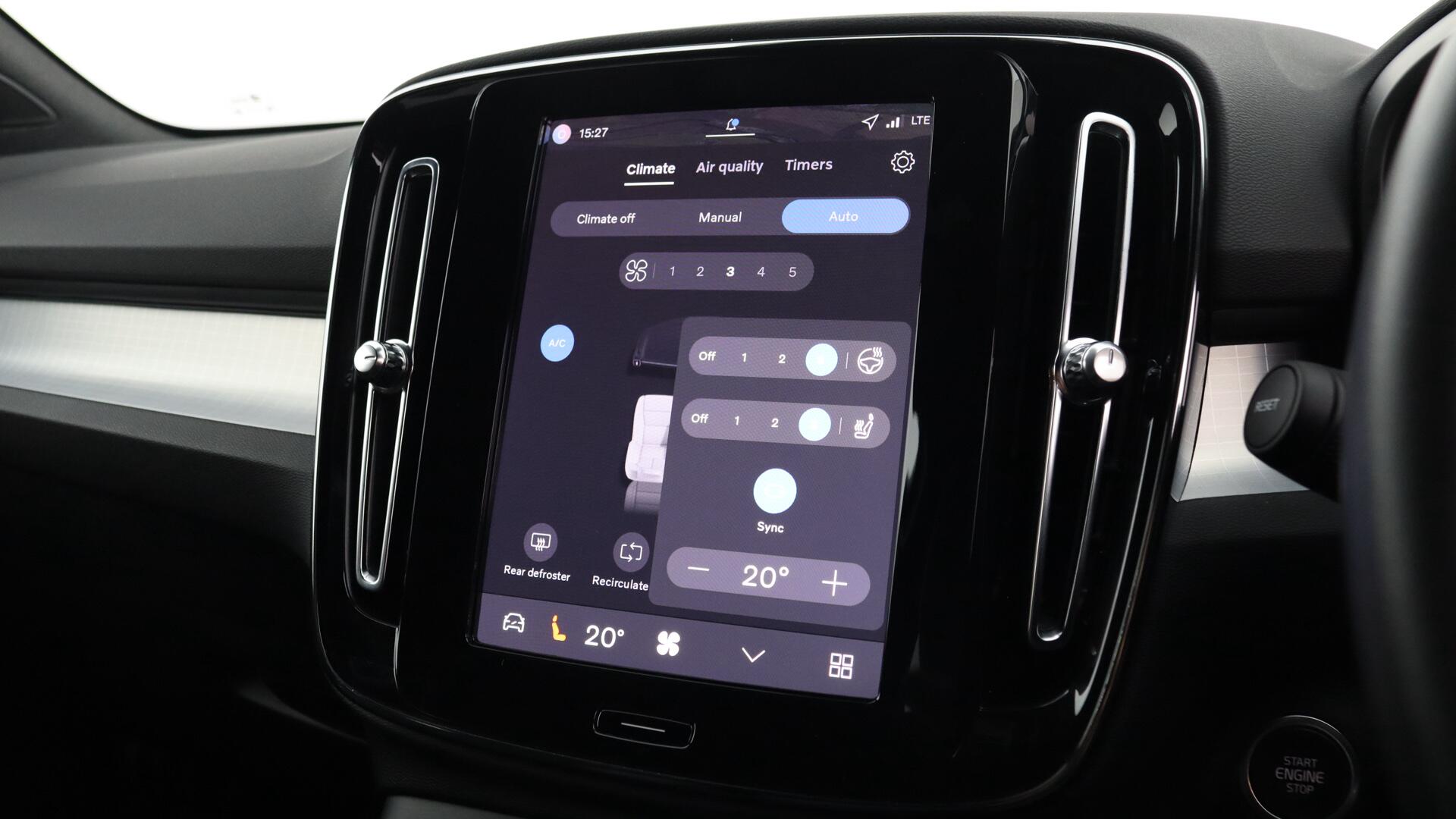Volvo XC40 view 36