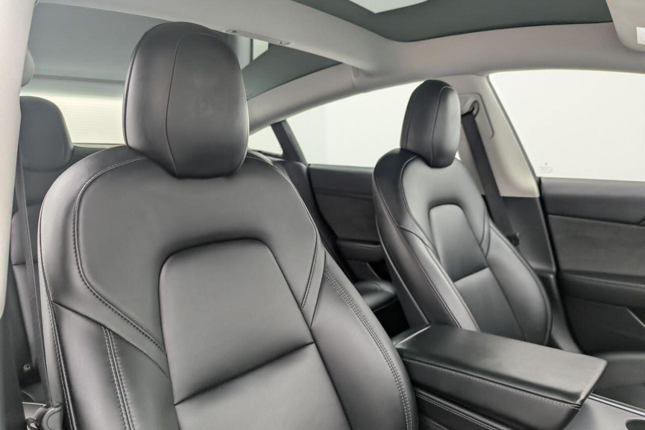 Tesla Model 3 view 15
