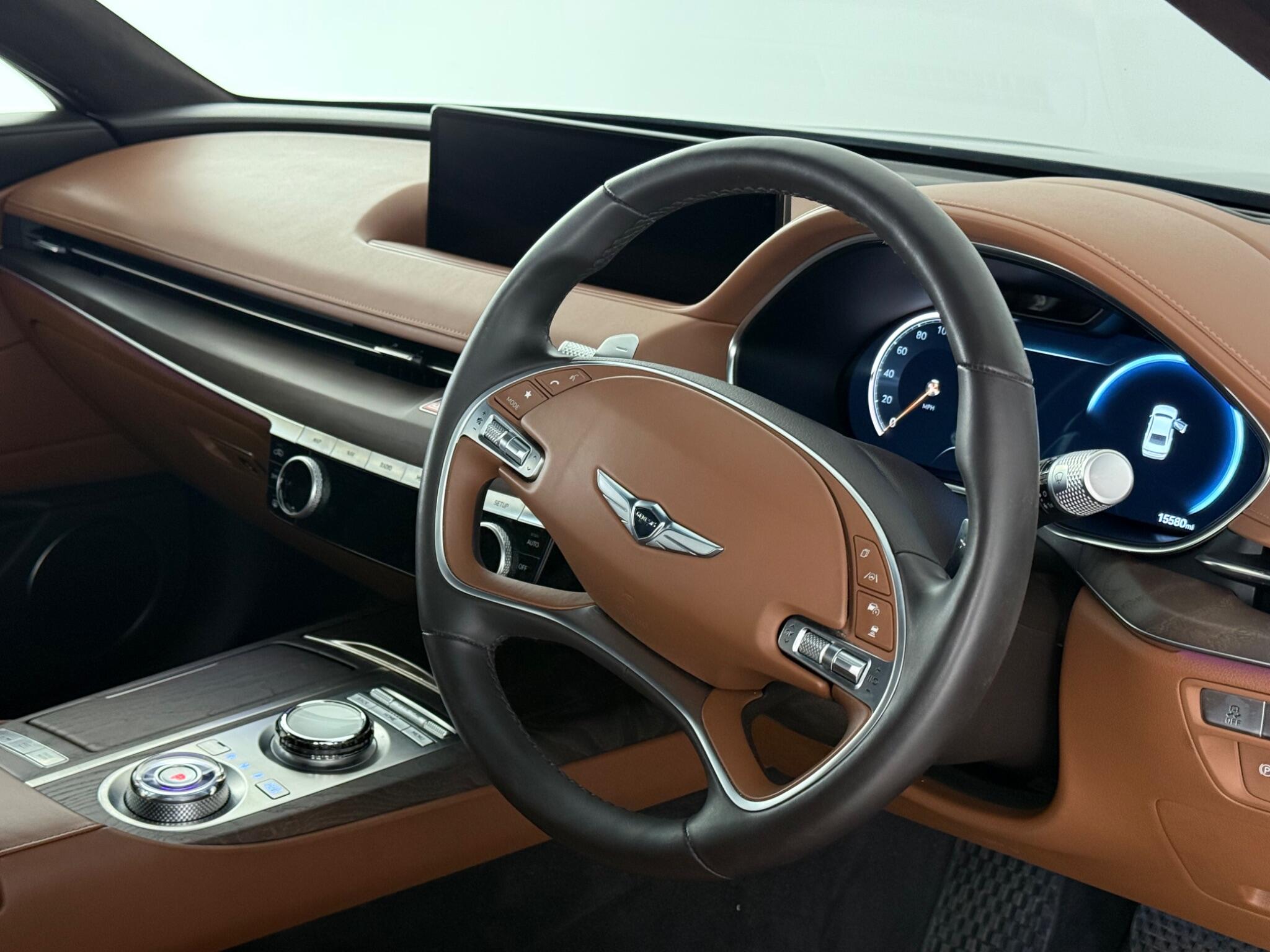 Genesis G80 view 3
